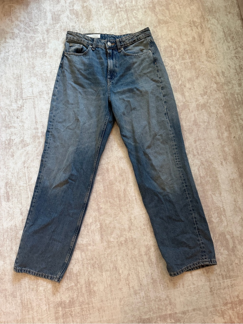 Zara straight leg jeans in a US 6 #straightleg #denim